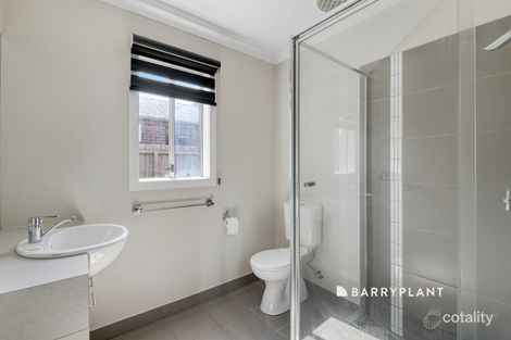 Property photo of 136 Fleetwood Drive Narre Warren VIC 3805