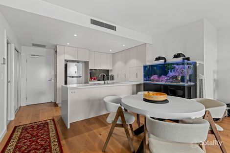 212/208 Norman Ave, Norman Park, QLD 4170