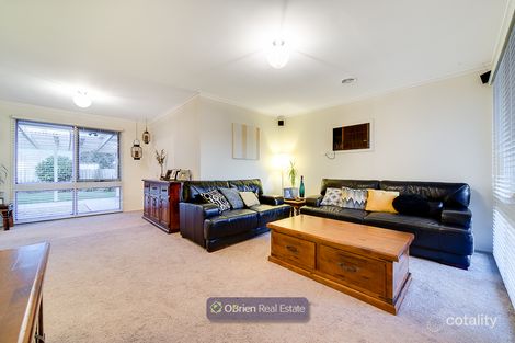 Property photo of 23 Kelburn Road Berwick VIC 3806