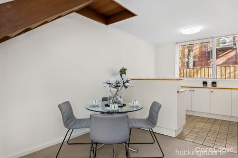 Property photo of 2/28 Liddiard Street Hawthorn VIC 3122