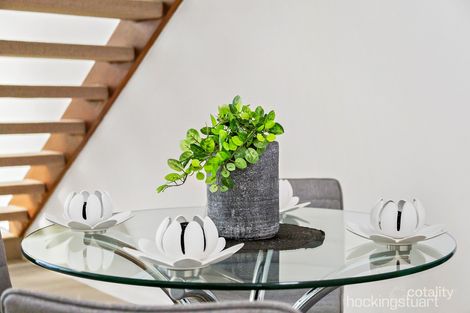Property photo of 2/28 Liddiard Street Hawthorn VIC 3122