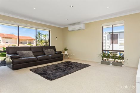Property photo of 16 Rushby Way Samson WA 6163