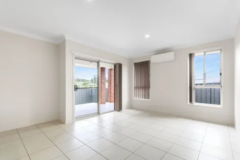 Property photo of 19 Bradman Drive Woongarrah NSW 2259