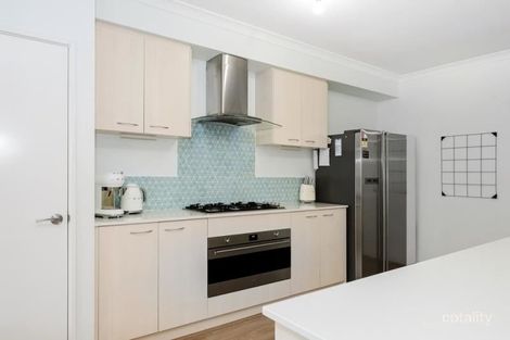 Property photo of 13 Newmarket Road Meadow Springs WA 6210