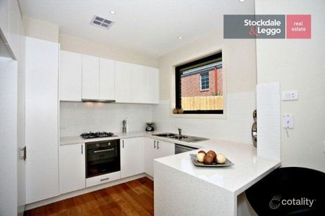 Property photo of 2/663 Whitehorse Road Mitcham VIC 3132
