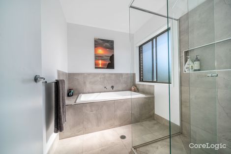 Property photo of 27 Highland Terrace Little Mountain QLD 4551