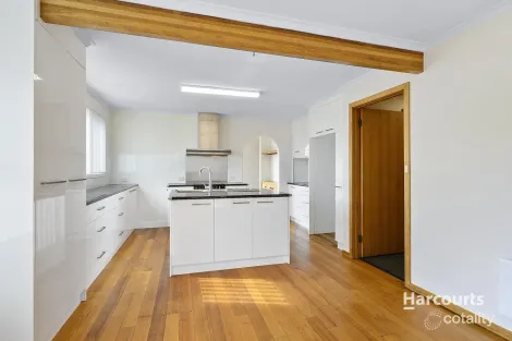 Property photo of 34 Sassafras Crescent Romaine TAS 7320