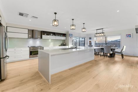 Property photo of 41 Ranfurlie Boulevard Cranbourne West VIC 3977