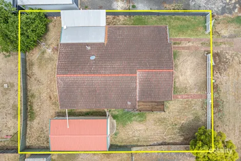 Property photo of 12 King Street Oakey QLD 4401