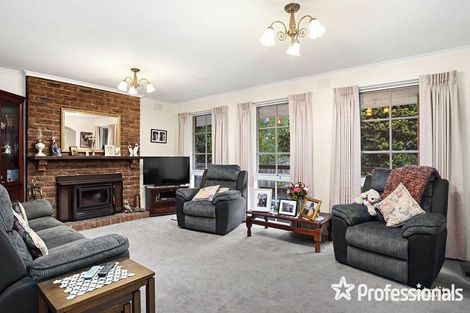 Property photo of 10 Thornton Court Mooroolbark VIC 3138