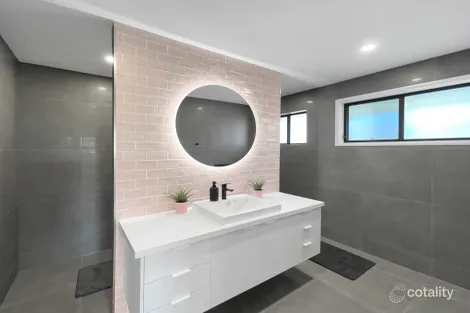 Property photo of 54 Fig Tree Circuit Bahrs Scrub QLD 4207