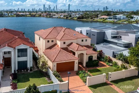 Property photo of 122 Sir Bruce Small Boulevard Benowa QLD 4217