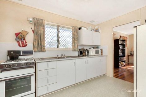 Property photo of 4 Neilson Crescent Riverview QLD 4303