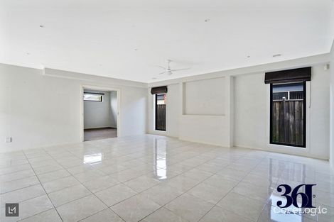 Property photo of 13 Swanton Avenue Williams Landing VIC 3027
