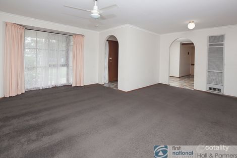 Property photo of 2 Sapphire Drive Hampton Park VIC 3976