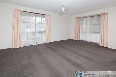 Property photo of 2 Sapphire Drive Hampton Park VIC 3976