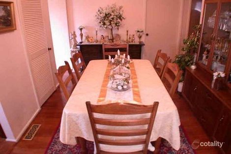 Property photo of 21 Thomas Crescent Cranbourne VIC 3977