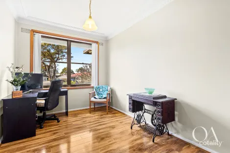 Property photo of 8 Raymond Parade Towradgi NSW 2518