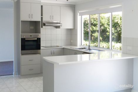 Property photo of 20 Fernleigh Crescent Mountain Creek QLD 4557