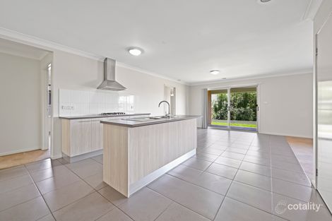 Property photo of 10 Downey Crescent Orange NSW 2800