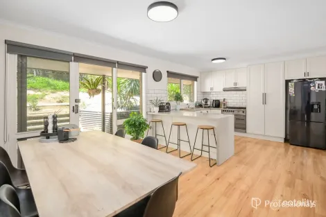 Property photo of 15 Holmes Road Yarra Junction VIC 3797