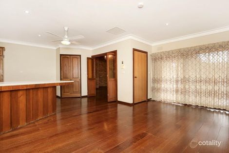 Property photo of 26 Coventry Crescent Mill Park VIC 3082