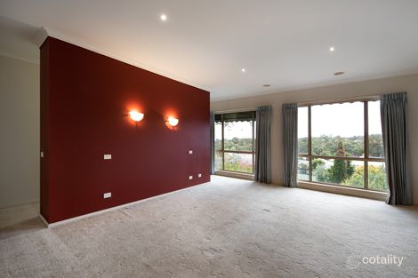 Property photo of 4 Peita Close Spring Gully VIC 3550