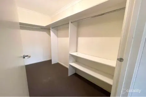 Property photo of 58 Fenway Boulevard Clyde North VIC 3978