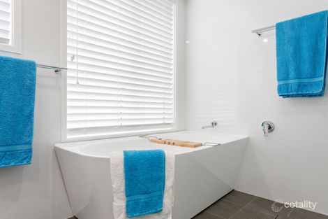 Property photo of 19 Sirius Avenue Bateau Bay NSW 2261