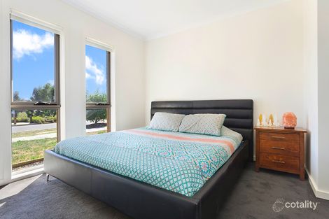 Property photo of 31 Hollaway Drive Mernda VIC 3754