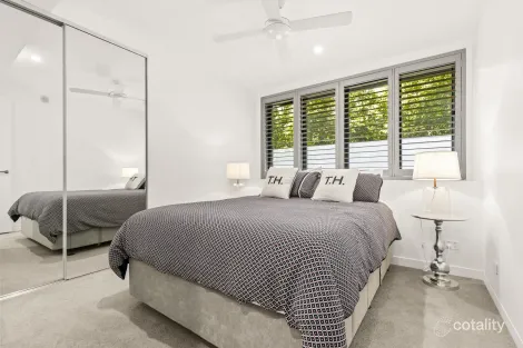 Property photo of 202/24 Wicklow Street Kangaroo Point QLD 4169