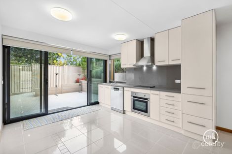 Property photo of 17 Doowi Court Greensborough VIC 3088