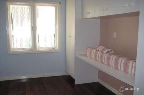 Property photo of 9 Wagoora Way Koongamia WA 6056