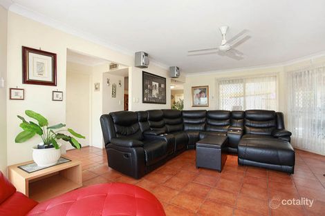 Property photo of 1 Wattlebrush Grove Molendinar QLD 4214