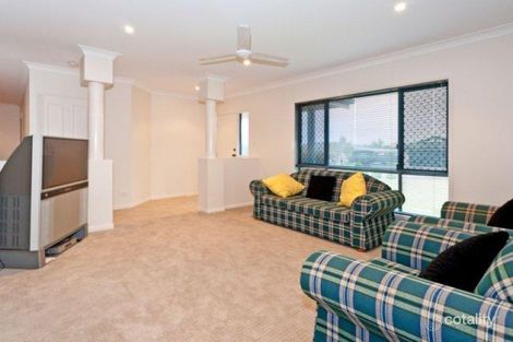 Property photo of 34 Chestnut Drive Flinders View QLD 4305