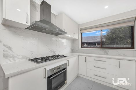 Property photo of 43 Langdon Crescent Craigieburn VIC 3064