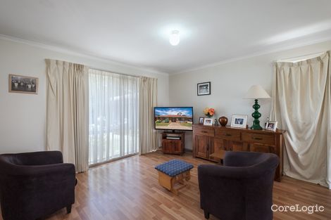 Property photo of 2/33 Staughton Street Melton South VIC 3338