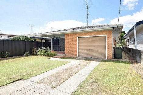 Property photo of 22 Dawn Parade Miami QLD 4220
