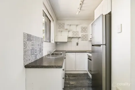 Property photo of 2/45 Thorn Street Kangaroo Point QLD 4169