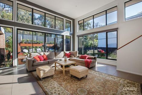 Property photo of 25 Bella Vista Close Macleod VIC 3085