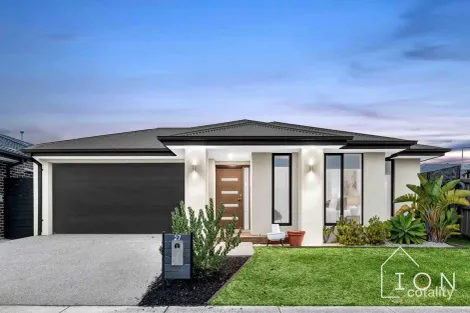 27 Kiwi Cres, Cranbourne South, VIC 3977