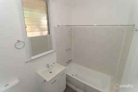 Property photo of 11 Merauke Street Soldiers Hill QLD 4825