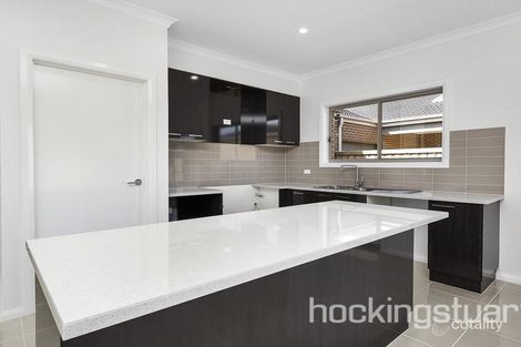Property photo of 2 Alixia Place Brookfield VIC 3338