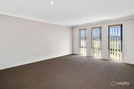 Property photo of 30 Kurrawa Crescent Glenvale QLD 4350