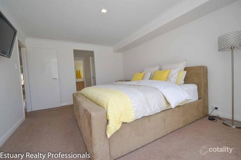 Property photo of 12 Paperbark Way Wannanup WA 6210
