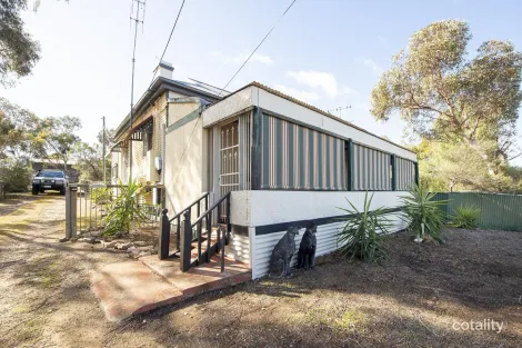 Property photo of 8 High Street Wirrabara SA 5481