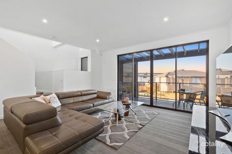 Property photo of 8 King Drive Hillside VIC 3037