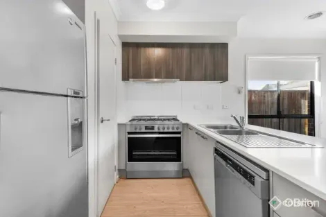 Property photo of 34 Attunga Grove Werribee VIC 3030