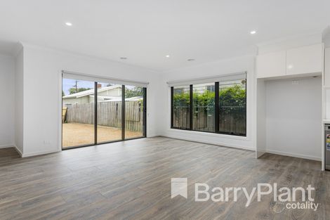 Property photo of 28 Cass Street Rosebud VIC 3939