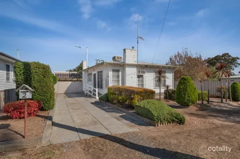 Property photo of 2 Dean Street Kangaroo Flat VIC 3555